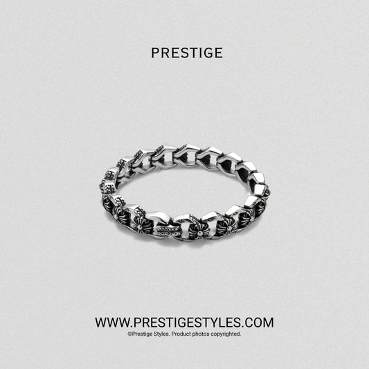 Silver Dominion mens bracelet close-up chain detail | bracelet BD