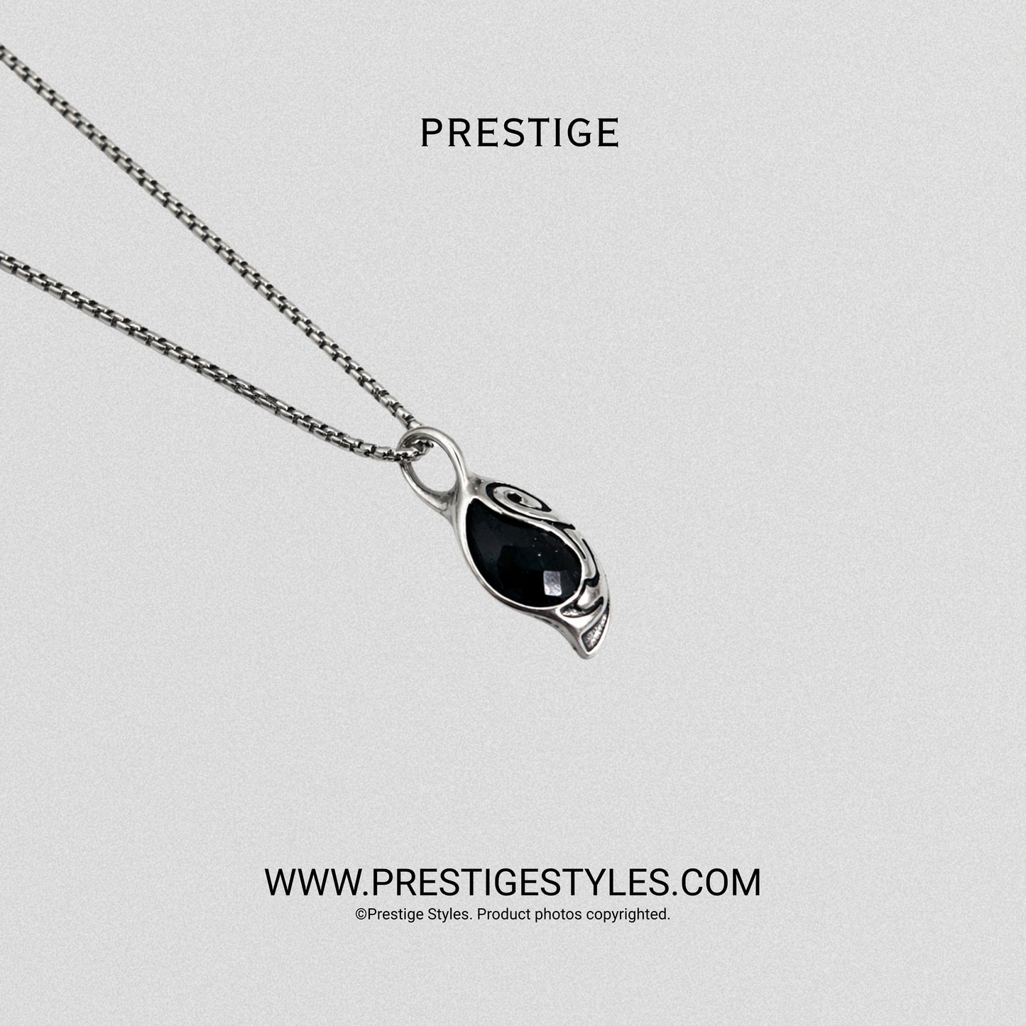 Venetian Pendant with Chain for Men | Men's Chain BD close-up detail | men's fashion accessory Bangladesh