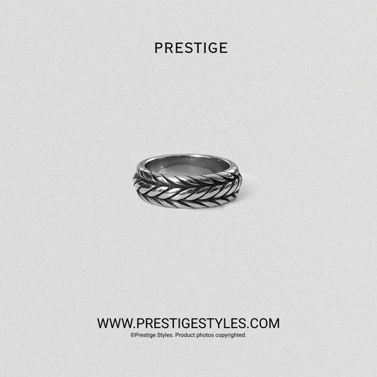 Signature Knot Ring