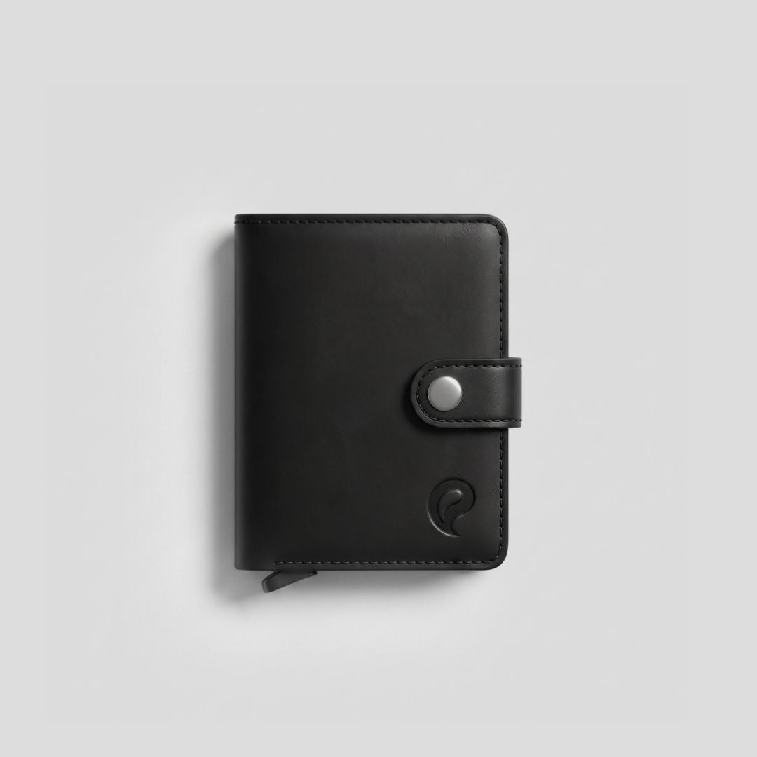 The Cardholder Snap Wallet | Full Grain Leather | Pull-Out Card Holder