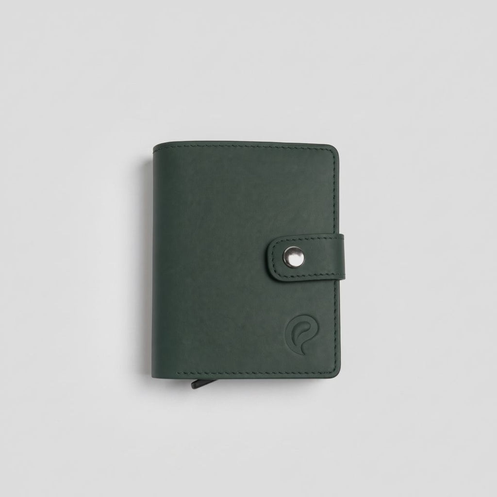 The Cardholder Snap Wallet | Full Grain Leather | Pull-Out Card Holder