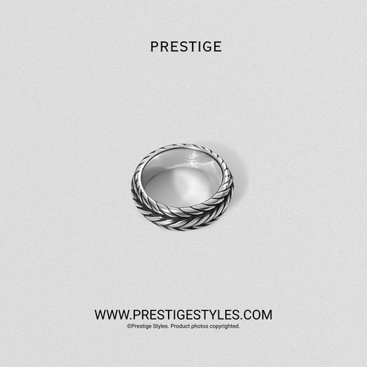 Signature Knot Ring